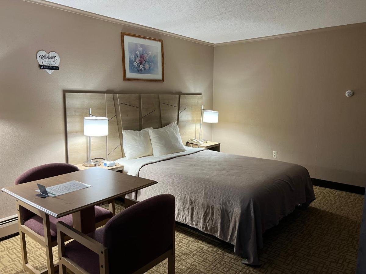 Viking Arms Inn - Ludington Kültér fotó