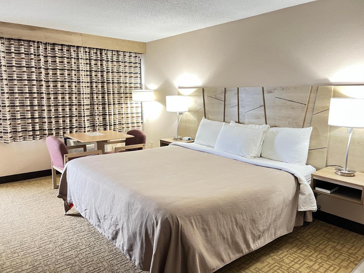 Viking Arms Inn - Ludington Kültér fotó