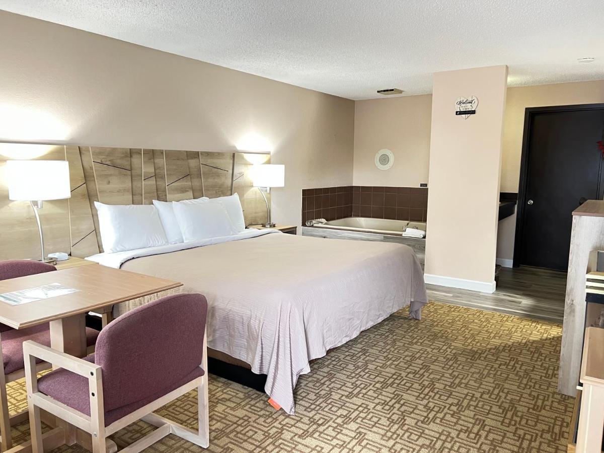 Viking Arms Inn - Ludington Kültér fotó